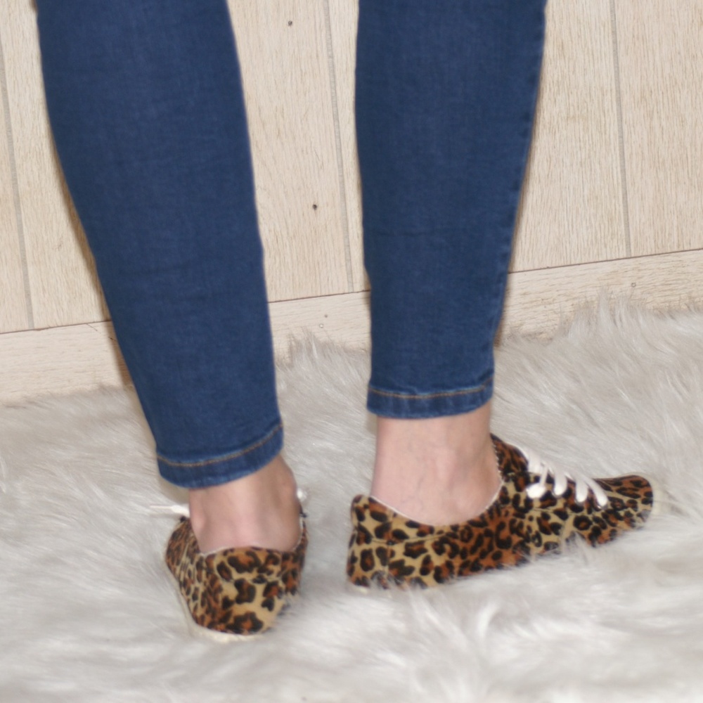 Leopard Print Sneakers - Picture 3 of 8